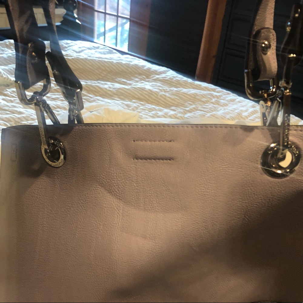 Calvin Klein Reverse Purse - Picture 2 of 6